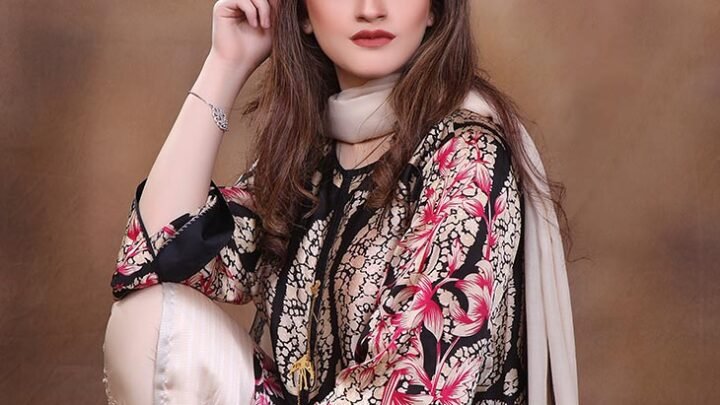 دراز گیسُو، دمکتے عارض، کمان ابرُو ،یہ خواب آنکھیں